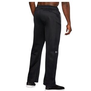 UNDER ARMOUR Storm Fleece
Sweatpants Black Loose Fit
Men’s M Black Joggers EUC